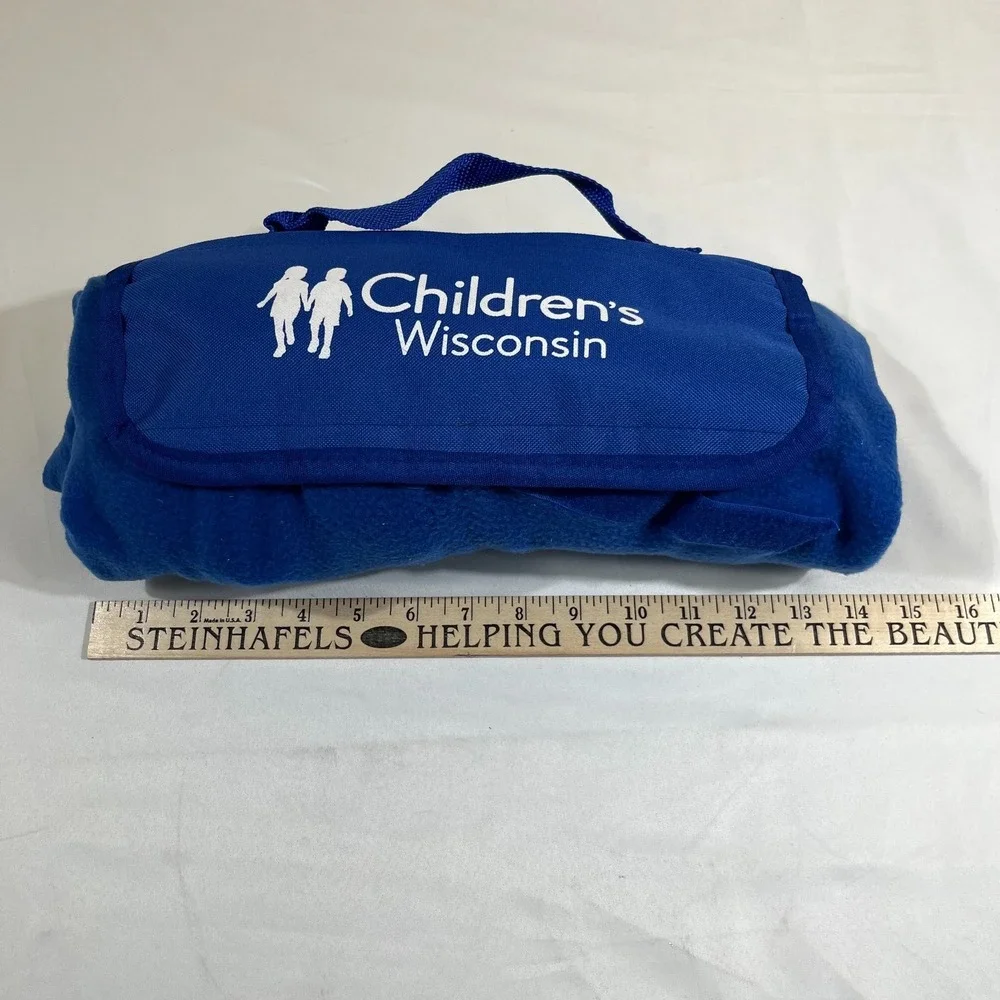 Children's Wisconsin Fleece Travel Blanket Blue Roll Up Picnic Stadium Outdoor